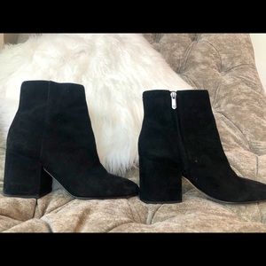 Sam Edelman black block heel bootie. Suede. Sz 8.5